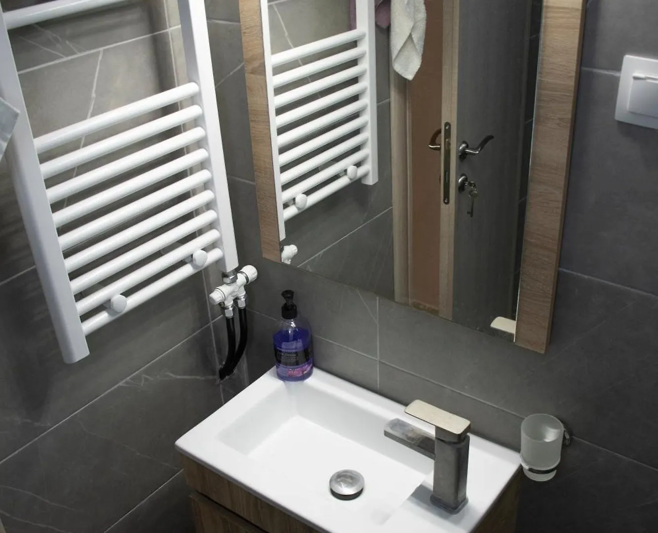C.27 Lili Urban_Apartment Thessaloniki